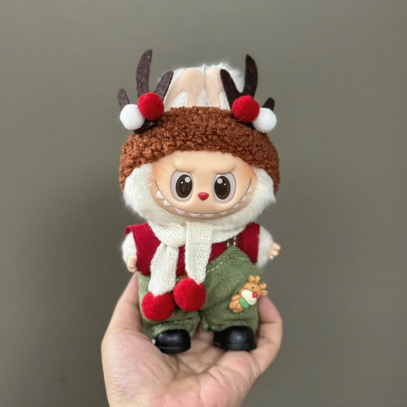 Costume reine noel Labubu