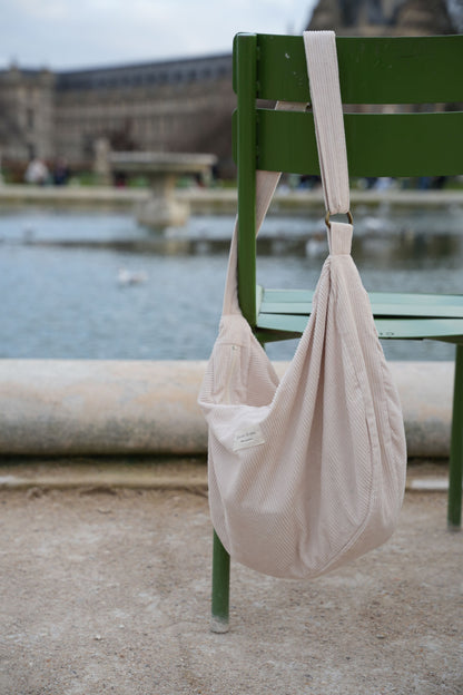 Sac Croissant en Corduroy - Bandoulière Ajustable & Fermeture Éclair