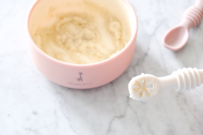 Les cuillères d'apprentissage en silicone