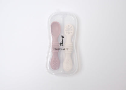 Les cuillères d'apprentissage en silicone