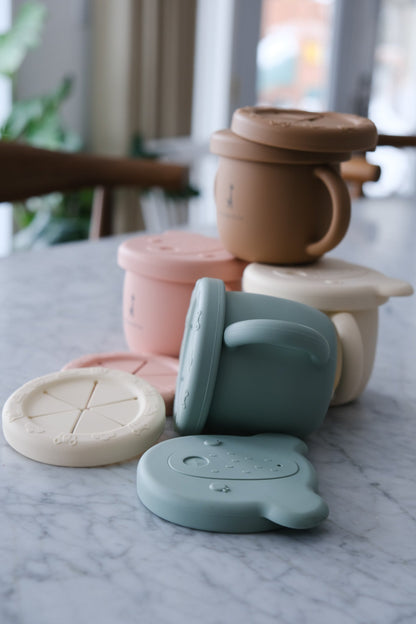 Tasse d'apprentissage 2 en 1 pour collation et liquide