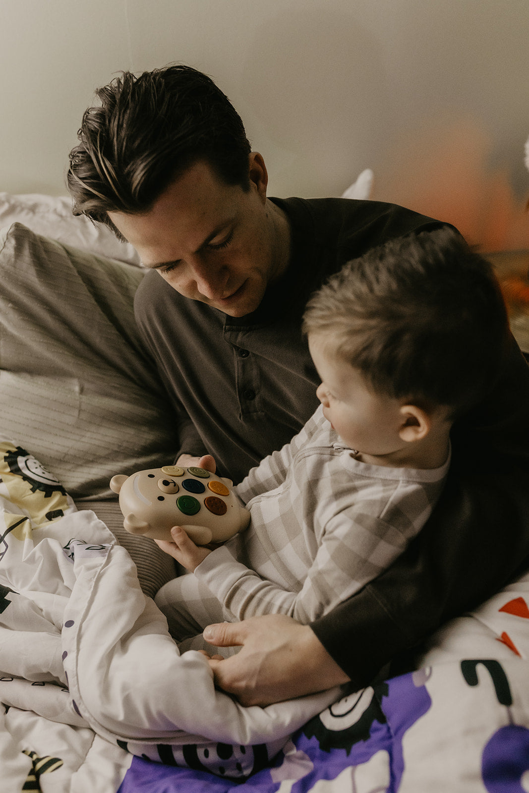 FeeliePod – Le compagnon audio apaisant qui grandit avec votre enfant