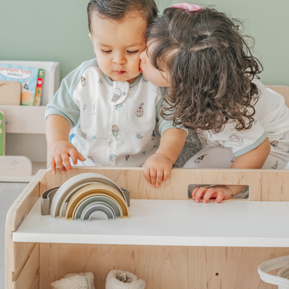 CHERRY FULL – Lit Montessori au sol avec étagères