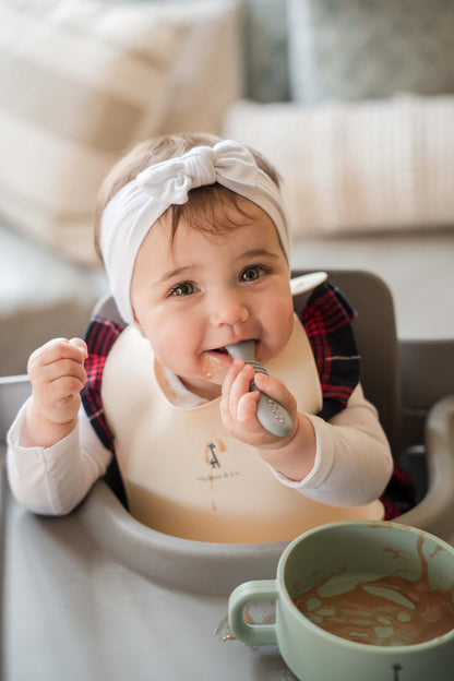 Les cuillères d'apprentissage en silicone