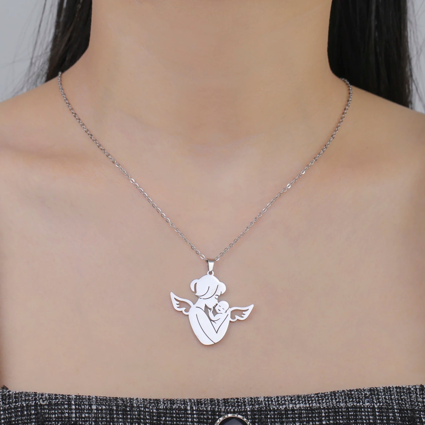 Collier Ange Maman & Bébé | Acier Inoxydable Tendance 2026