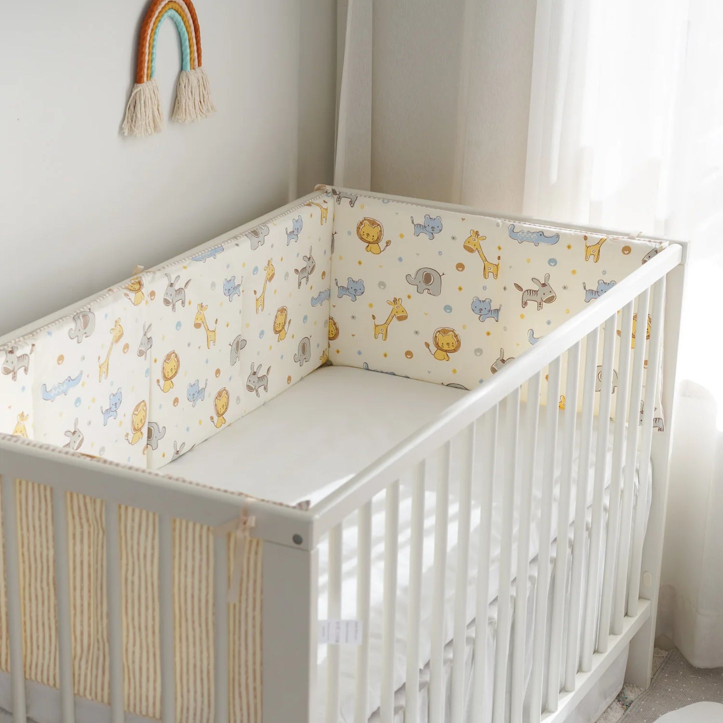 Tour de lit bébé