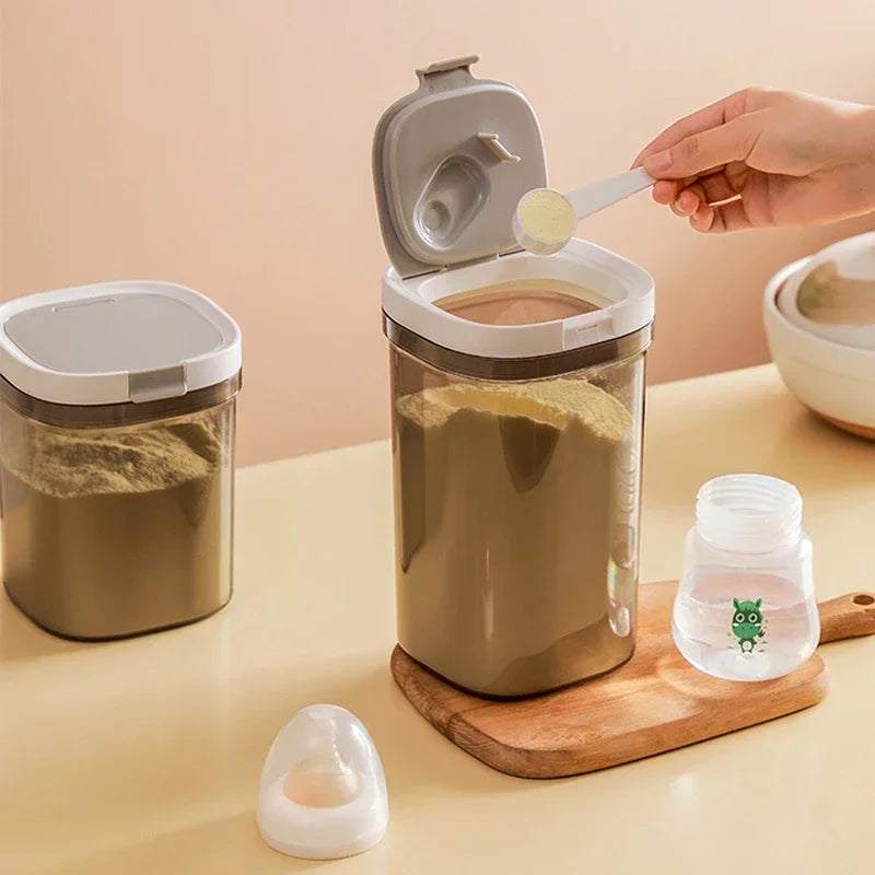 3-in-1 Baby Formula Container – Airtight, Multi-Capacity, and Magnetic Scoop
