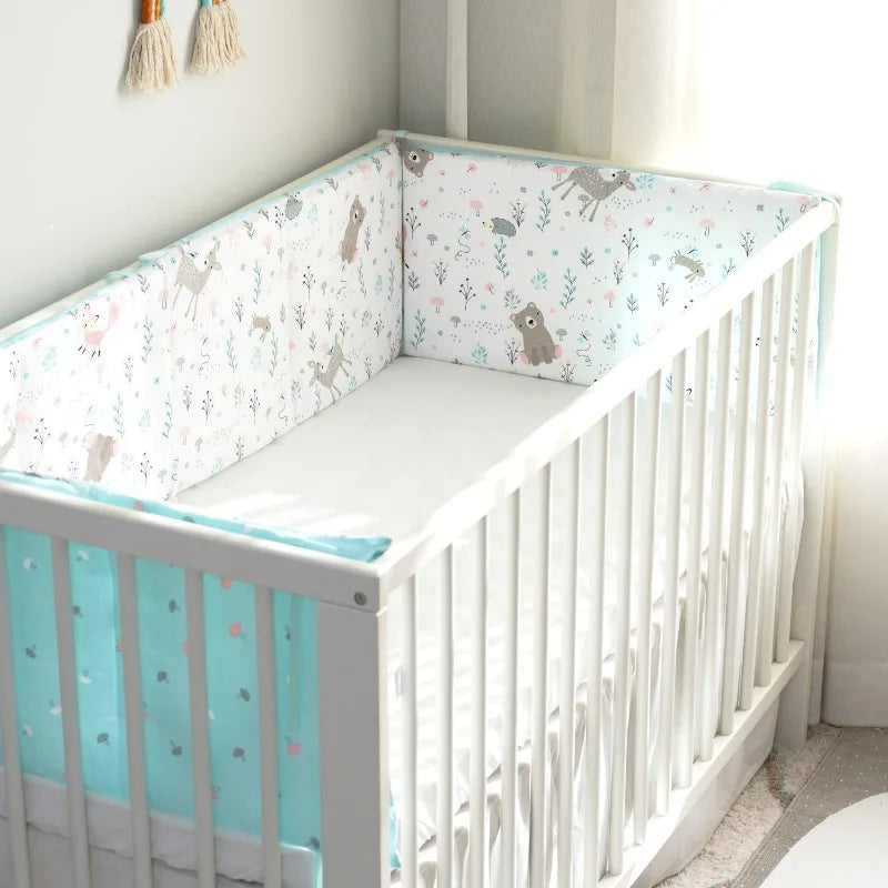 Tour de lit bébé