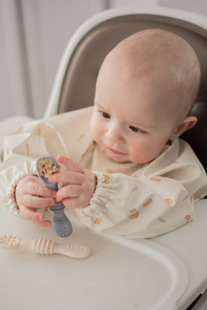 Les cuillères d'apprentissage en silicone